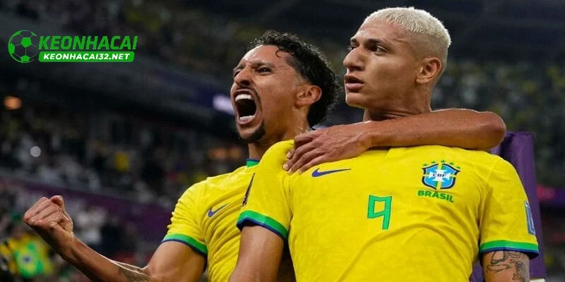 Neymar được gọi trở lại tuyển Brazil 